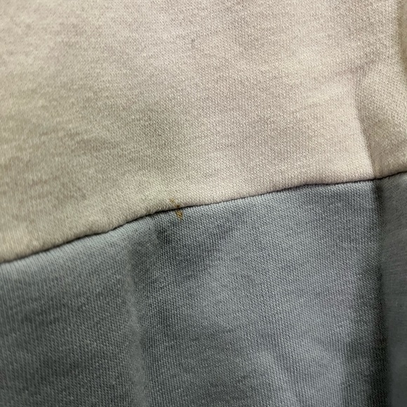 Brandy Melville Sweater - Picture 2 of 4